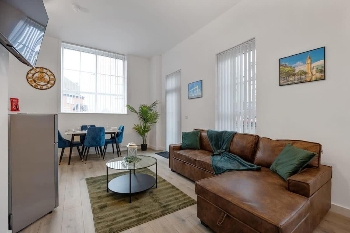 Contemporary 2 Bed Apartment -Belfast East Village Екстер'єр фото