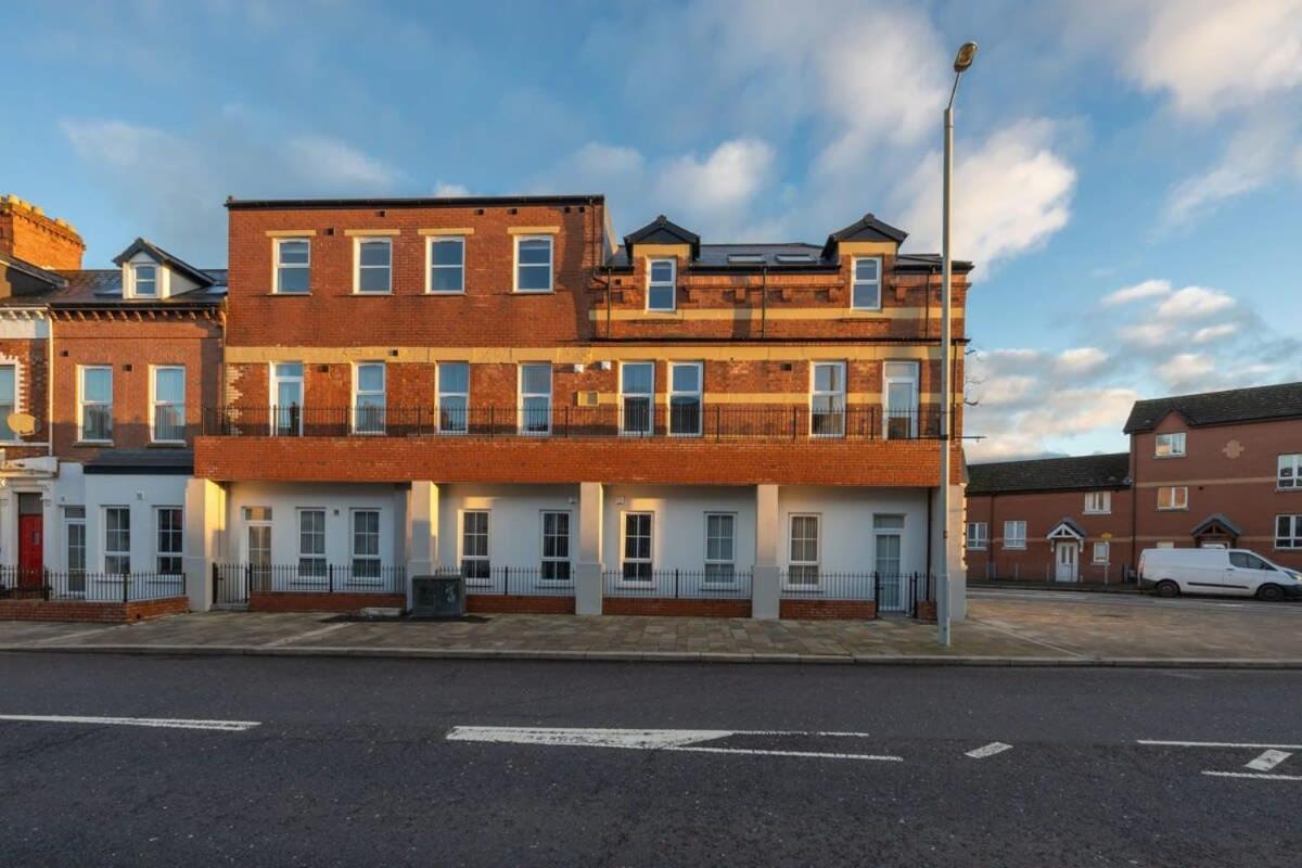 Contemporary 2 Bed Apartment -Belfast East Village Екстер'єр фото