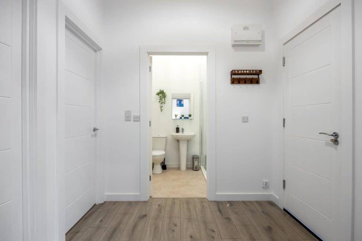 Contemporary 2 Bed Apartment -Belfast East Village Екстер'єр фото